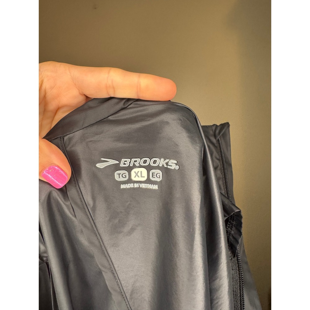 Brooks Canopy Jacket Mens XL Black Half Zip Hooded Packable Running Windbreaker - Picture 2 of 3